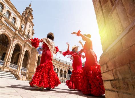 flamwnfo|Flamenco Dance, Seville, Spain .